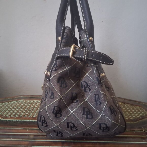 DOONEY & BOURKE SHOULDER BAG - Picture 7 of 7